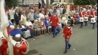 Portadown Defenders Flute Band  Scarva Return 1995 [upl. by Naret]