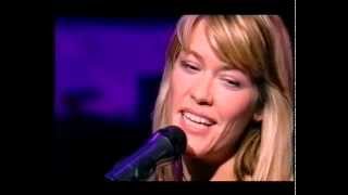 Cerys Matthews  Calon Lan Live [upl. by Sweeney]