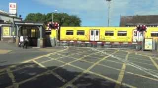 Birkdale Level Crossing [upl. by Trebmer]